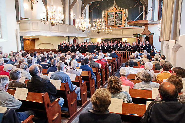 25 jaar Waarder helpt Roemenië met zangavond van Conforza_28